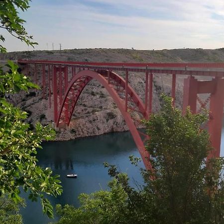 Appartement Baraba Maslenica Buitenkant foto